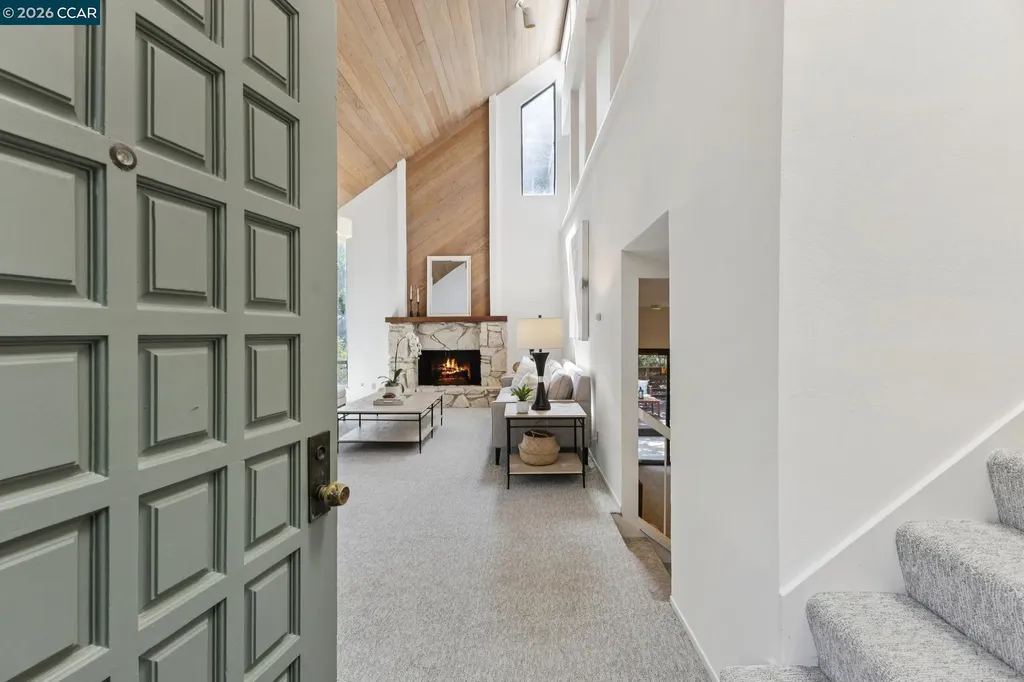 39 Saint Stephens Drive Orinda CA 94563