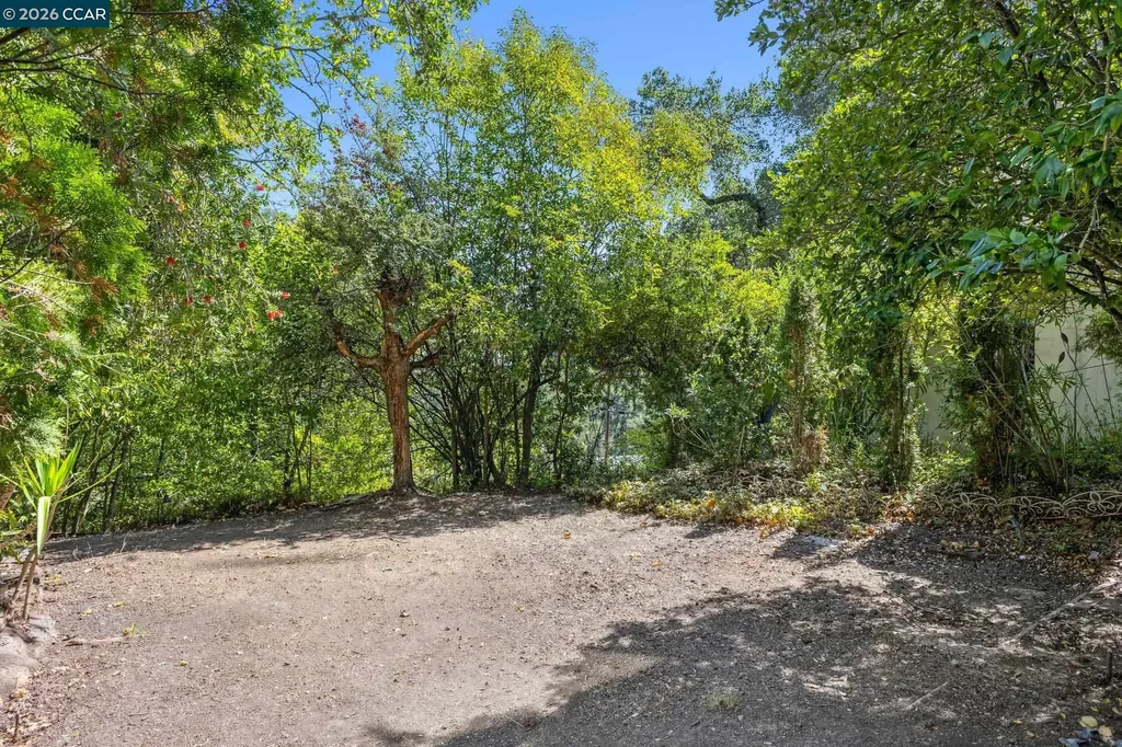 39 Saint Stephens Drive Orinda CA 94563