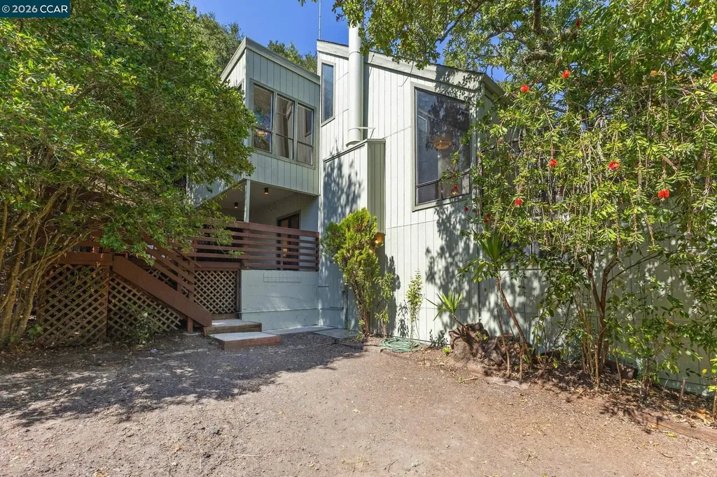 39 Saint Stephens Drive Orinda CA 94563