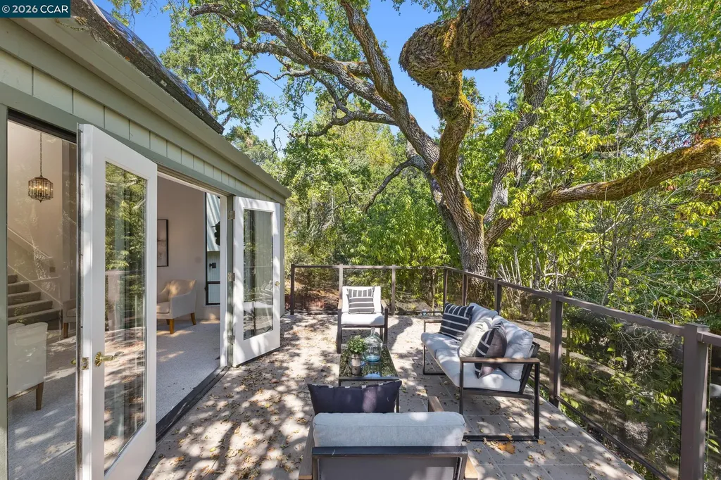 39 Saint Stephens Drive Orinda CA 94563