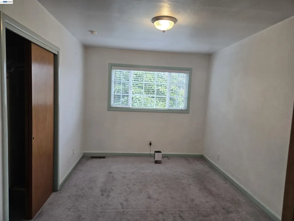 1243 62nd Avenue Oakland CA 94621
