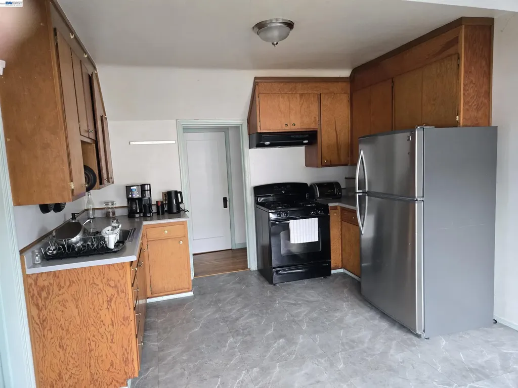 1243 62nd Avenue Oakland CA 94621