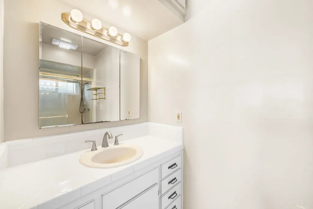 3910 East Avenue Livermore CA 94550