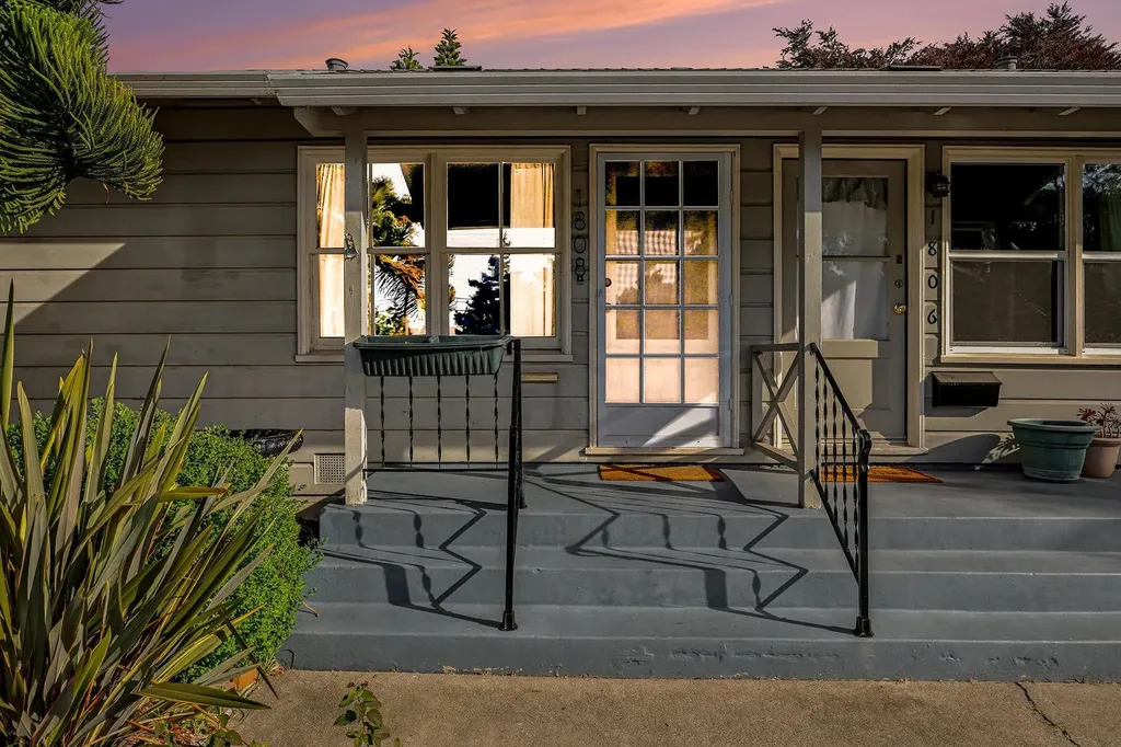 1808 Main Street Alameda CA 94501