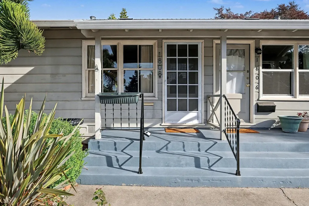 1808 Main Street Alameda CA 94501