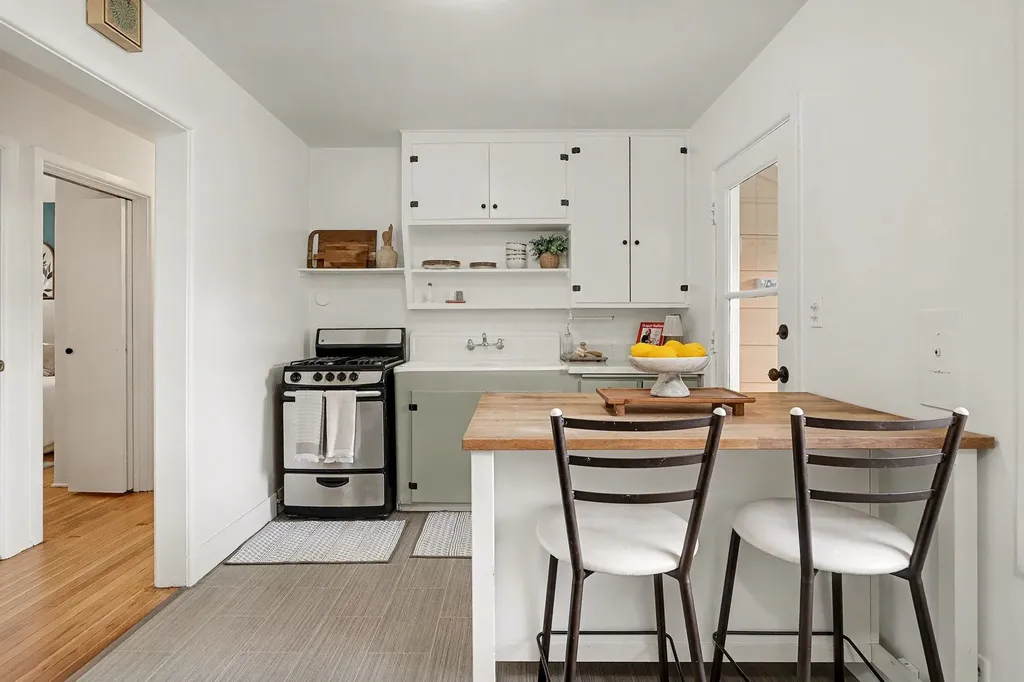 1808 Main Street Alameda CA 94501