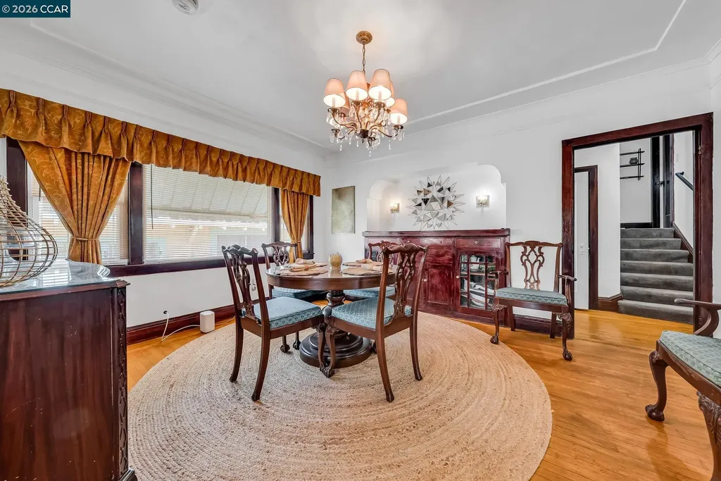 2628 Logan Street Oakland CA 94601