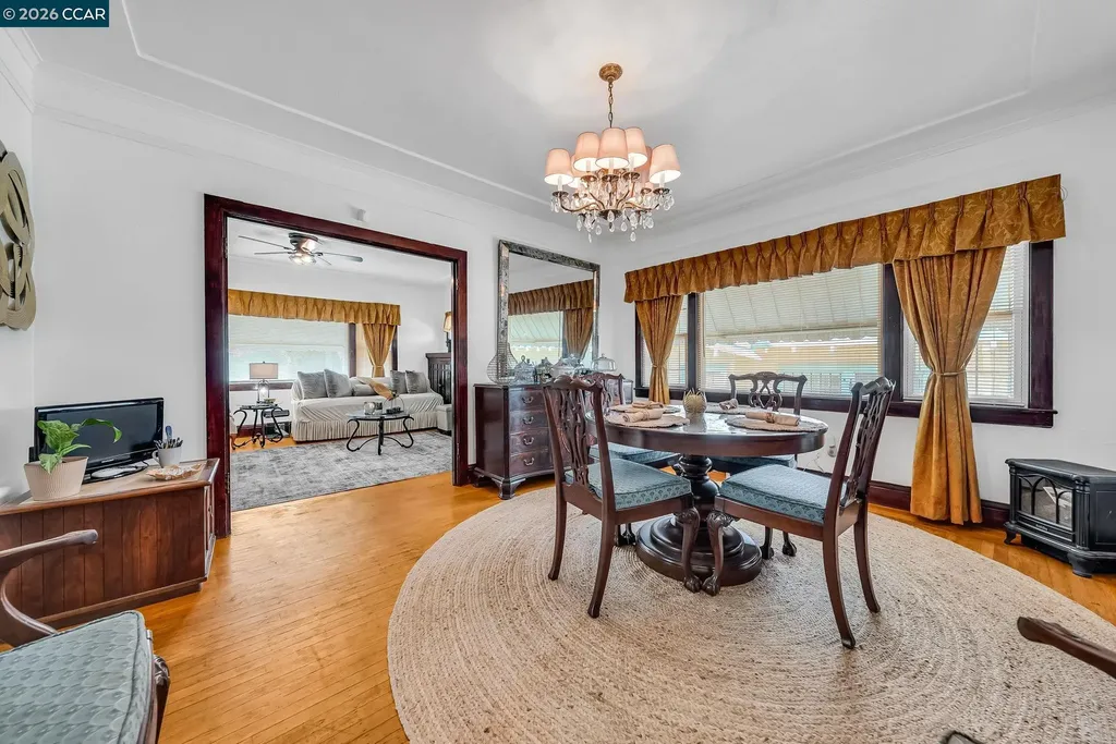 2628 Logan Street Oakland CA 94601