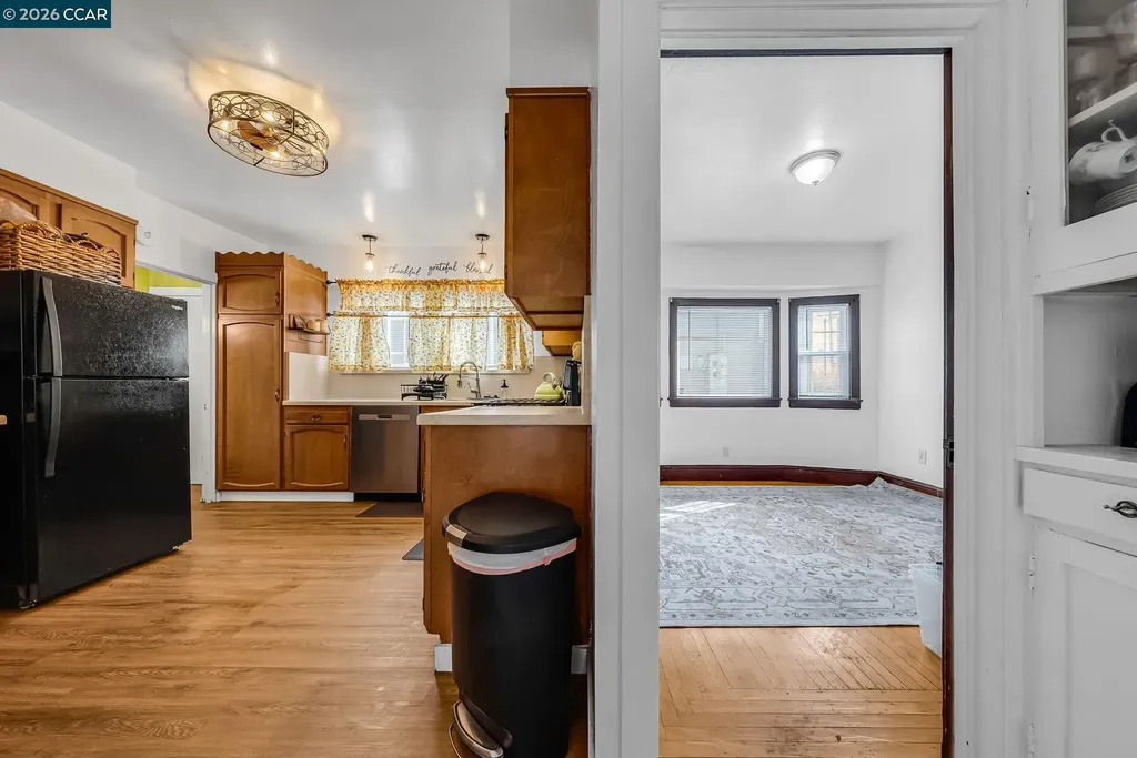 2628 Logan Street Oakland CA 94601