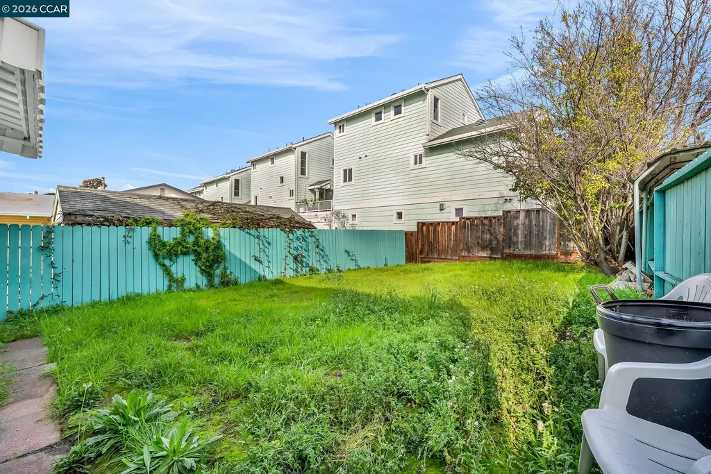 2628 Logan Street Oakland CA 94601