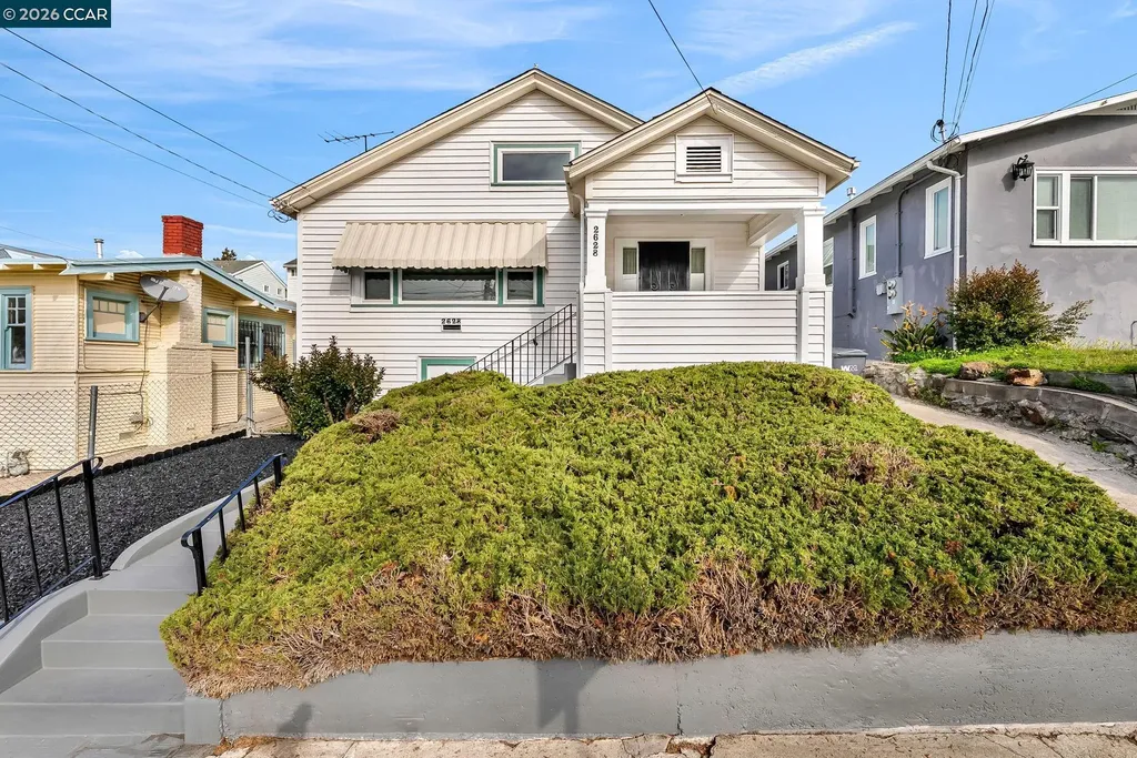 2628 Logan Street Oakland CA 94601