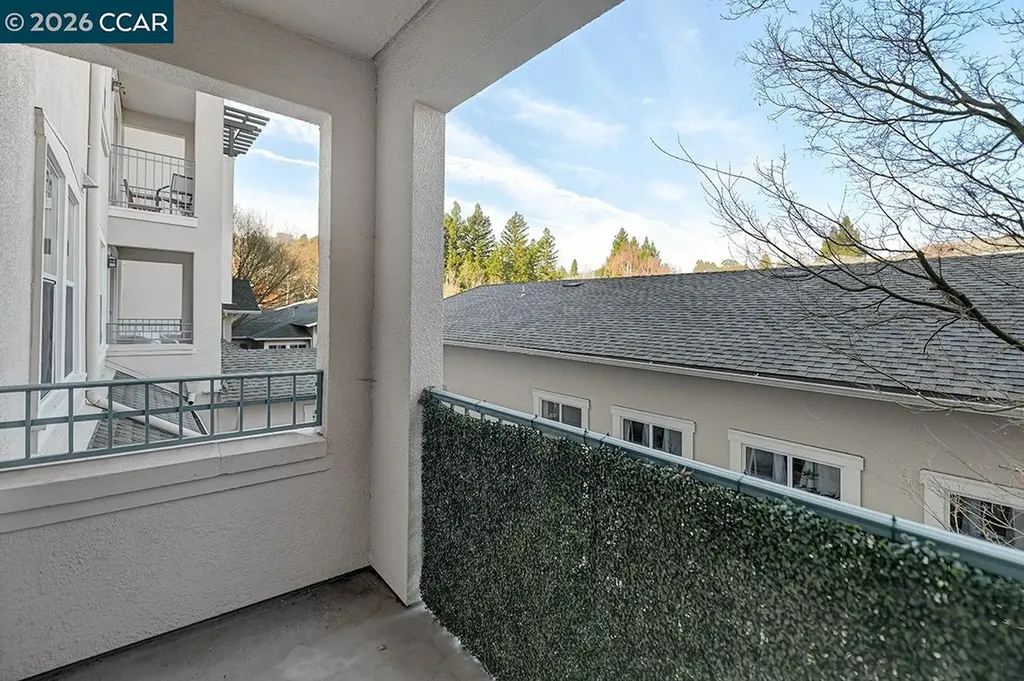 1860 Tice Creek Drive Walnut Creek CA 94595