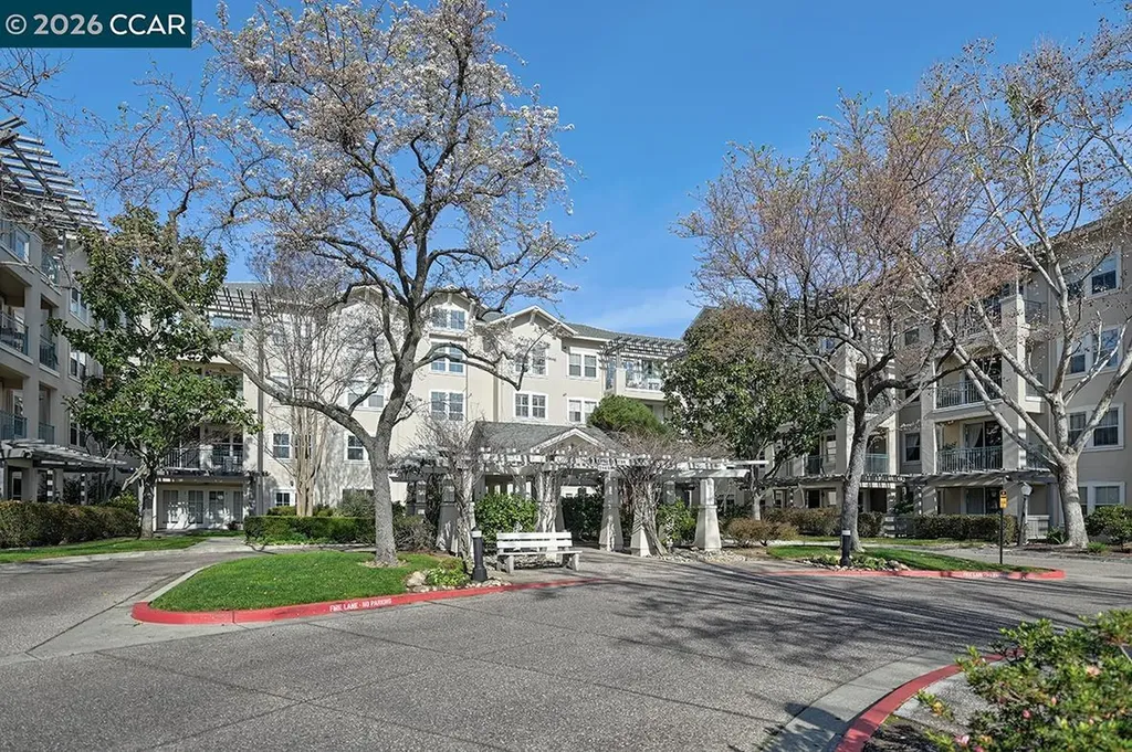 1860 Tice Creek Drive Walnut Creek CA 94595