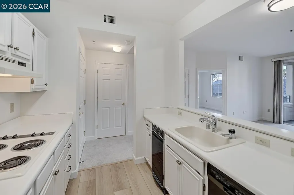 1860 Tice Creek Drive Walnut Creek CA 94595