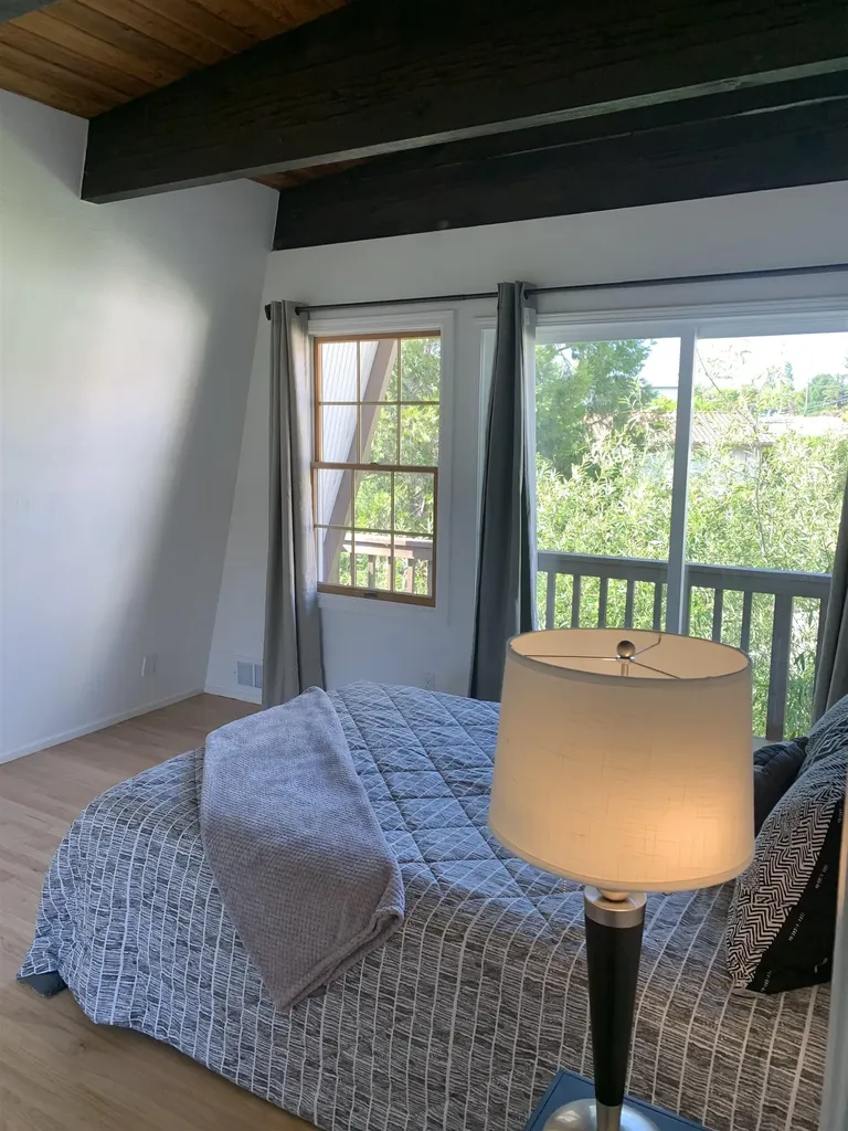 4515 Ewing Road Castro Valley CA 94546