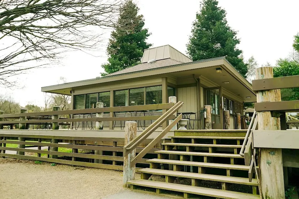 4515 Ewing Road Castro Valley CA 94546