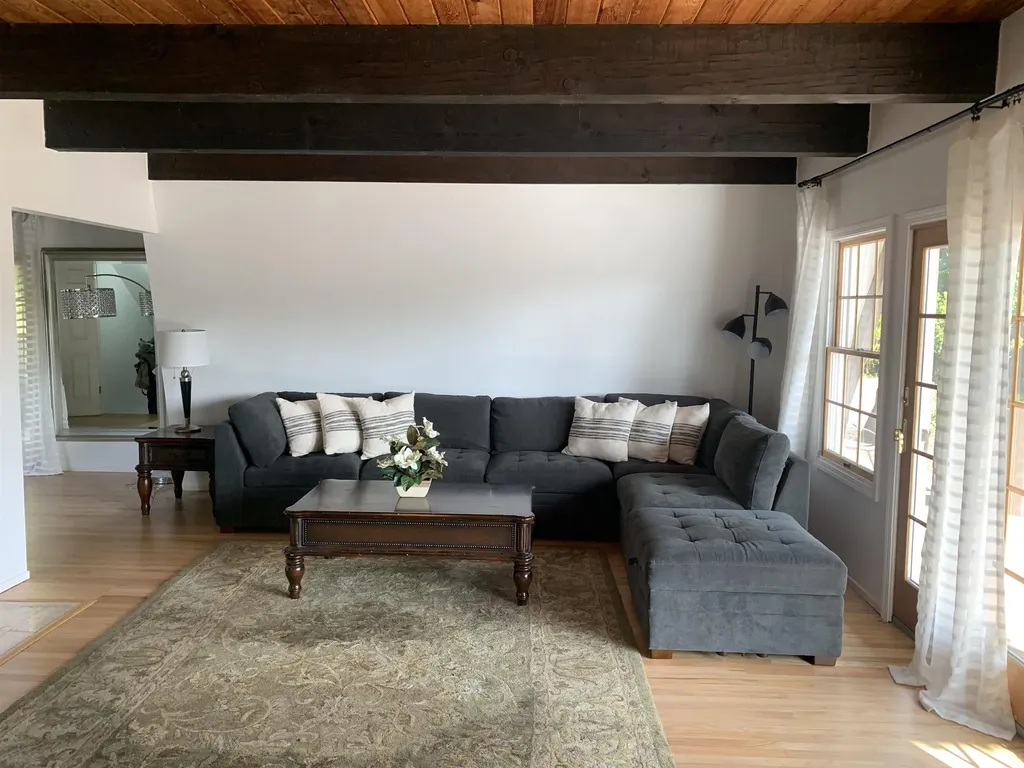 4515 Ewing Road Castro Valley CA 94546