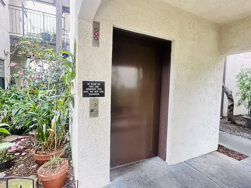 320 Villa Way Walnut Creek CA 94595