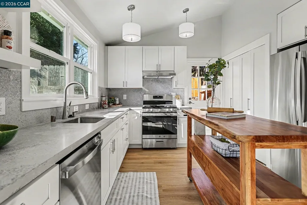 691 Rincon Road El Sobrante CA 94803