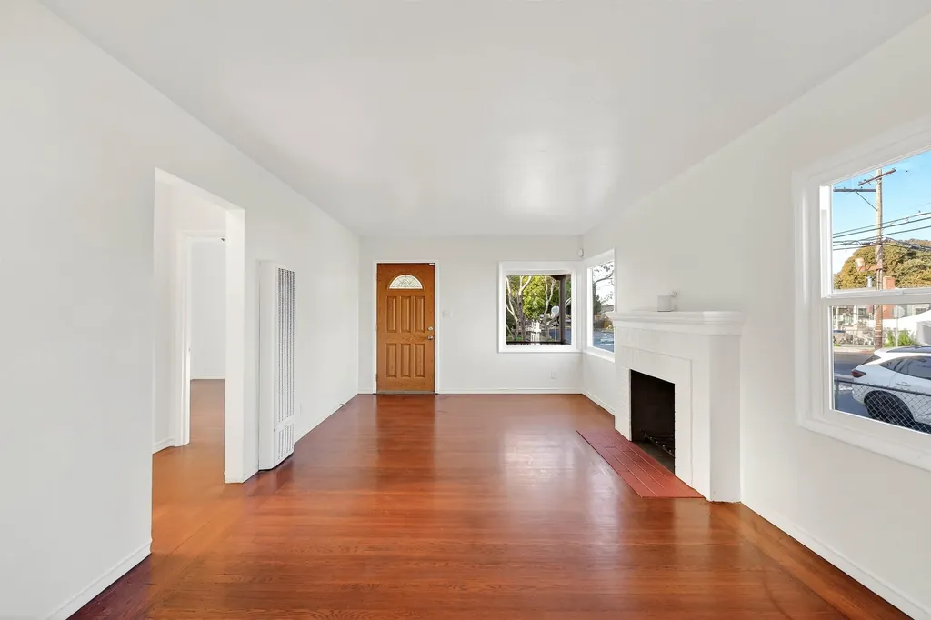 10200 Royal Ann Street Oakland CA 94603