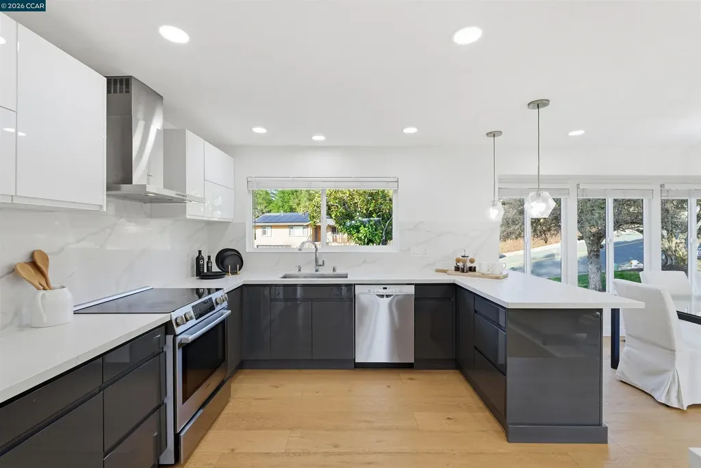 89 Greenfield Drive Moraga CA 94556