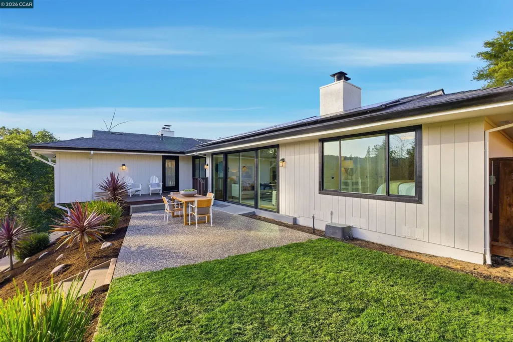 89 Greenfield Drive Moraga CA 94556