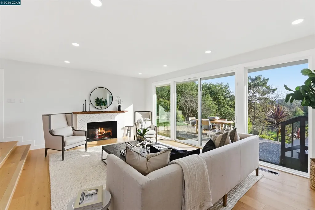 89 Greenfield Drive Moraga CA 94556