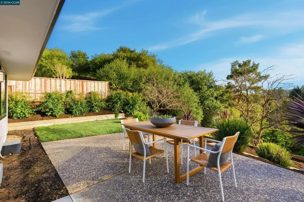 89 Greenfield Drive Moraga CA 94556