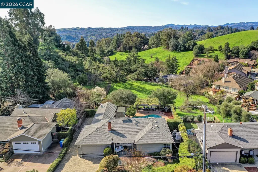 1375 El Curtola Boulevard Lafayette CA 94549