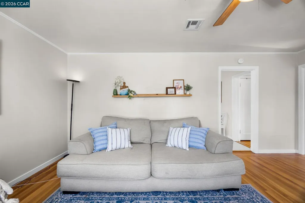 59 La Cruz Avenue Benicia CA 94510