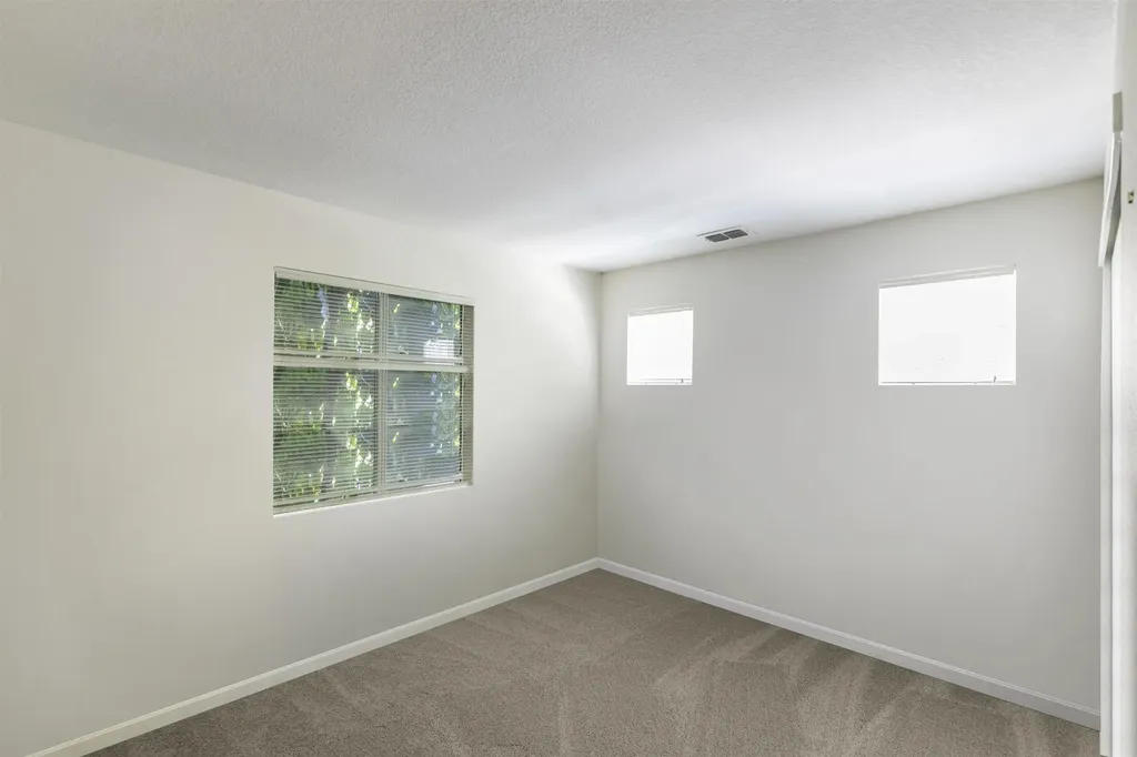 690 Woodard Way Dixon CA 95620