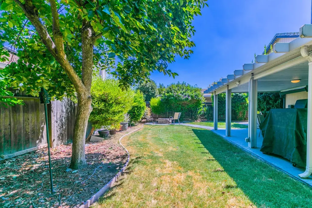 690 Woodard Way Dixon CA 95620