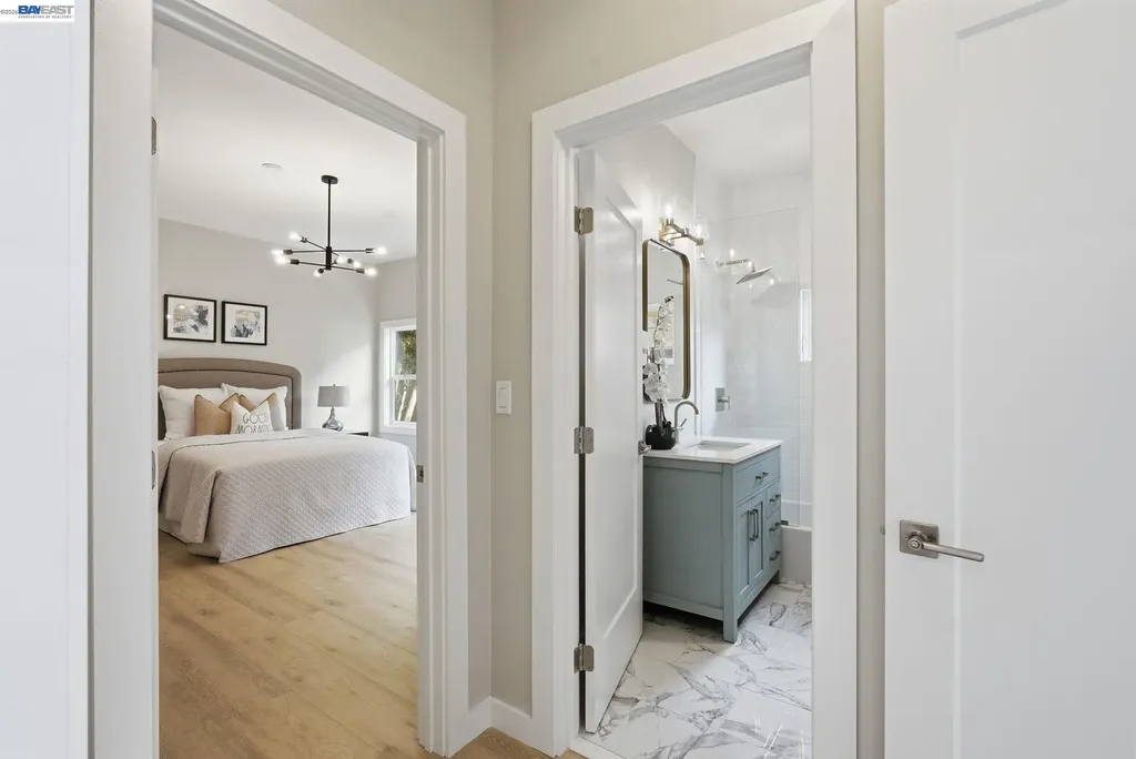 335 Hanover Avenue Oakland CA 94606