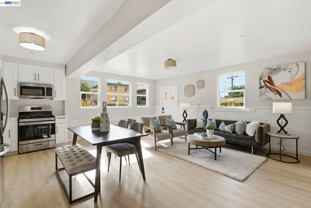 335 Hanover Avenue Oakland CA 94606