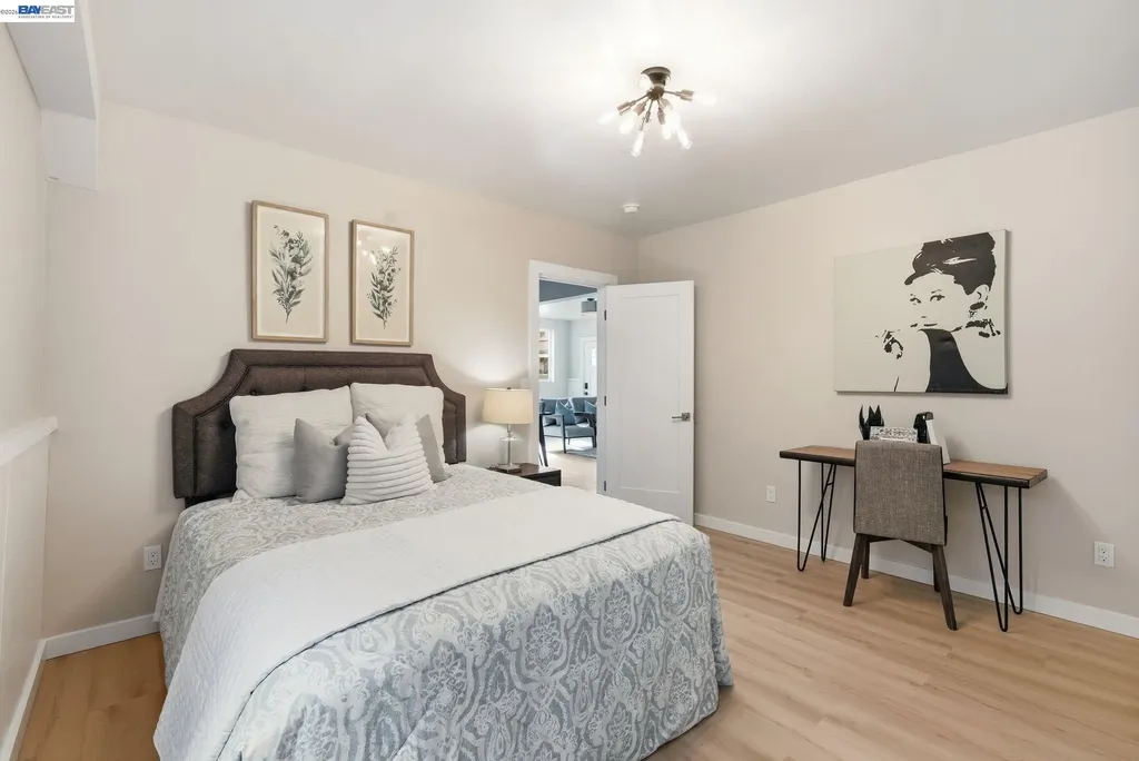 335 Hanover Avenue Oakland CA 94606