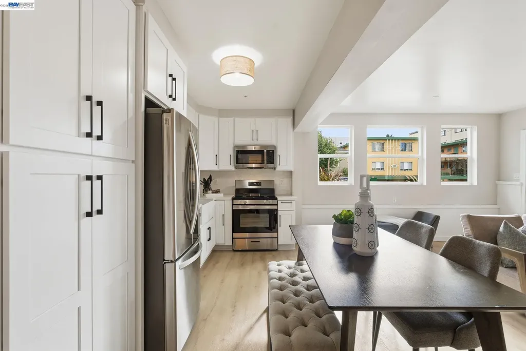 335 Hanover Avenue Oakland CA 94606