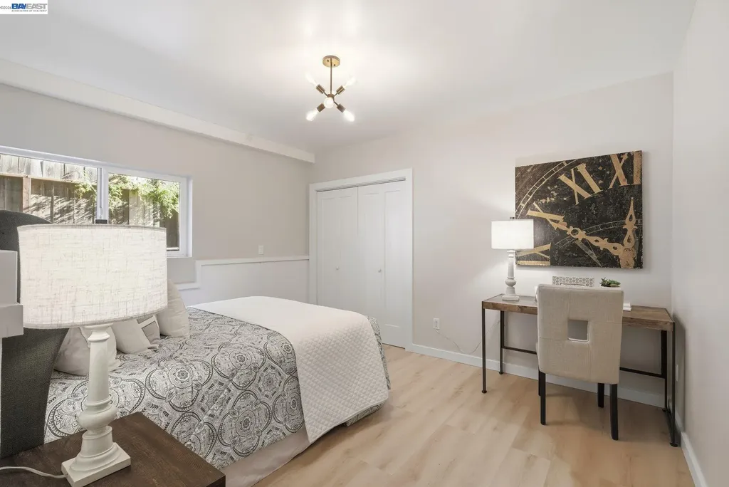 335 Hanover Avenue Oakland CA 94606