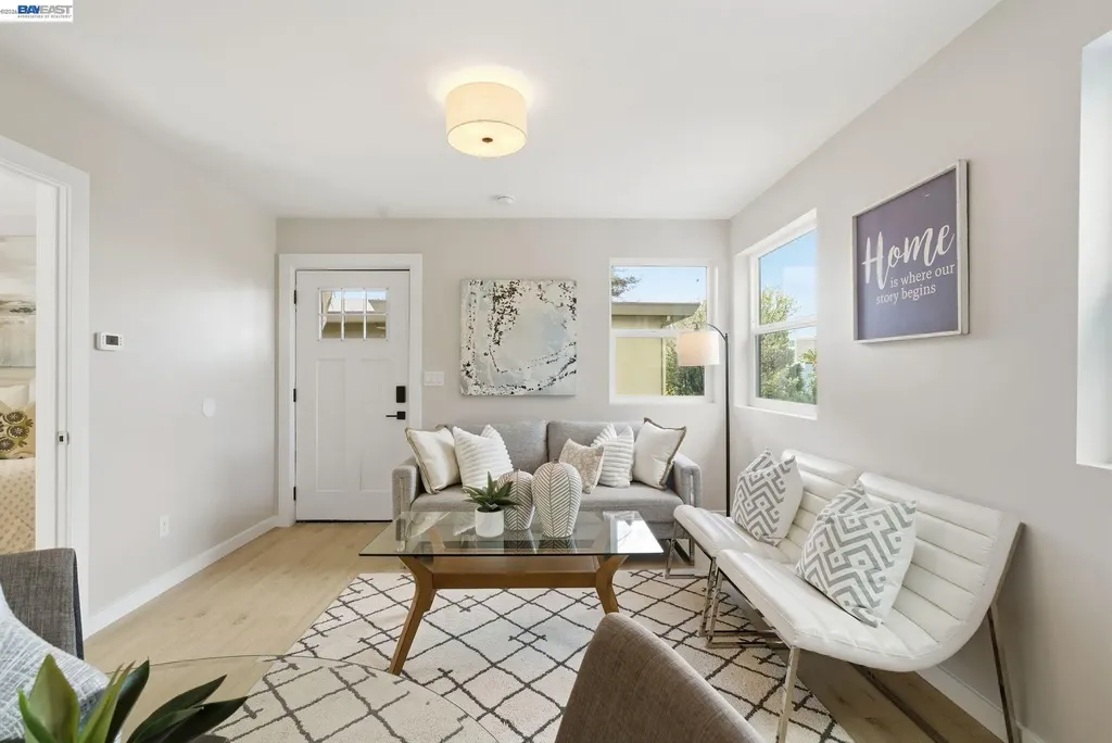 335 Hanover Avenue Oakland CA 94606