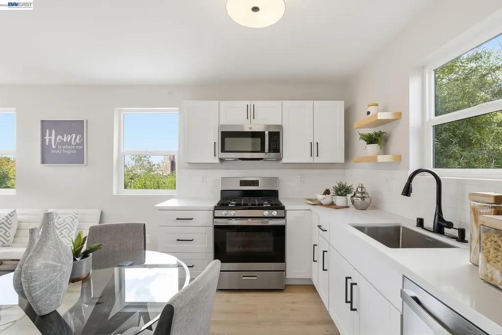 335 Hanover Avenue Oakland CA 94606