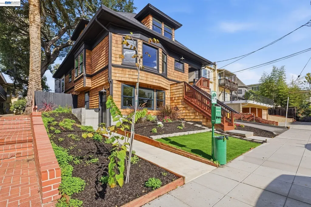 335 Hanover Avenue Oakland CA 94606