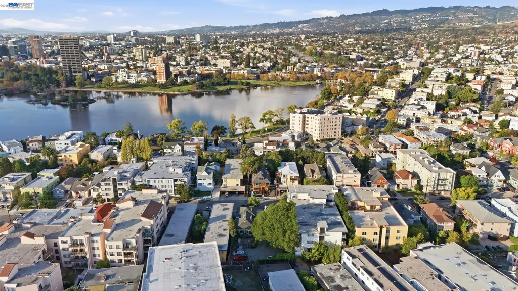 335 Hanover Avenue Oakland CA 94606