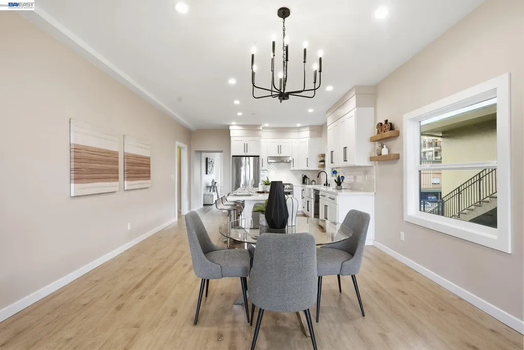 335 Hanover Avenue Oakland CA 94606