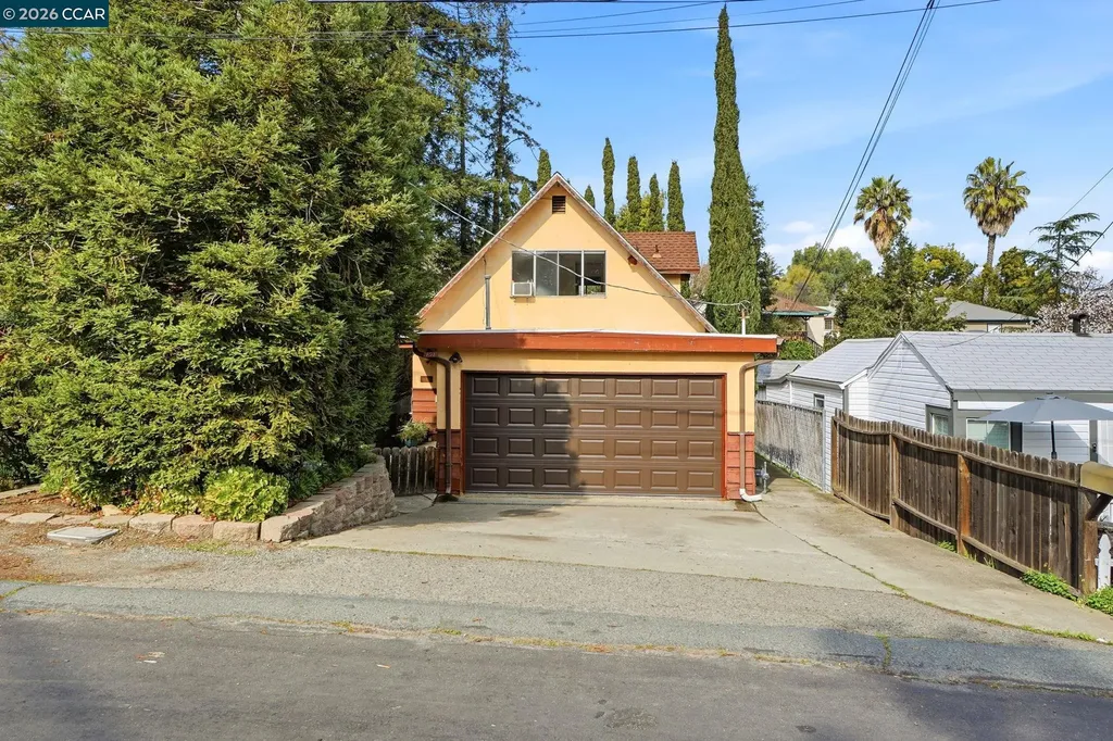 871 Merle Avenue Martinez CA 94553