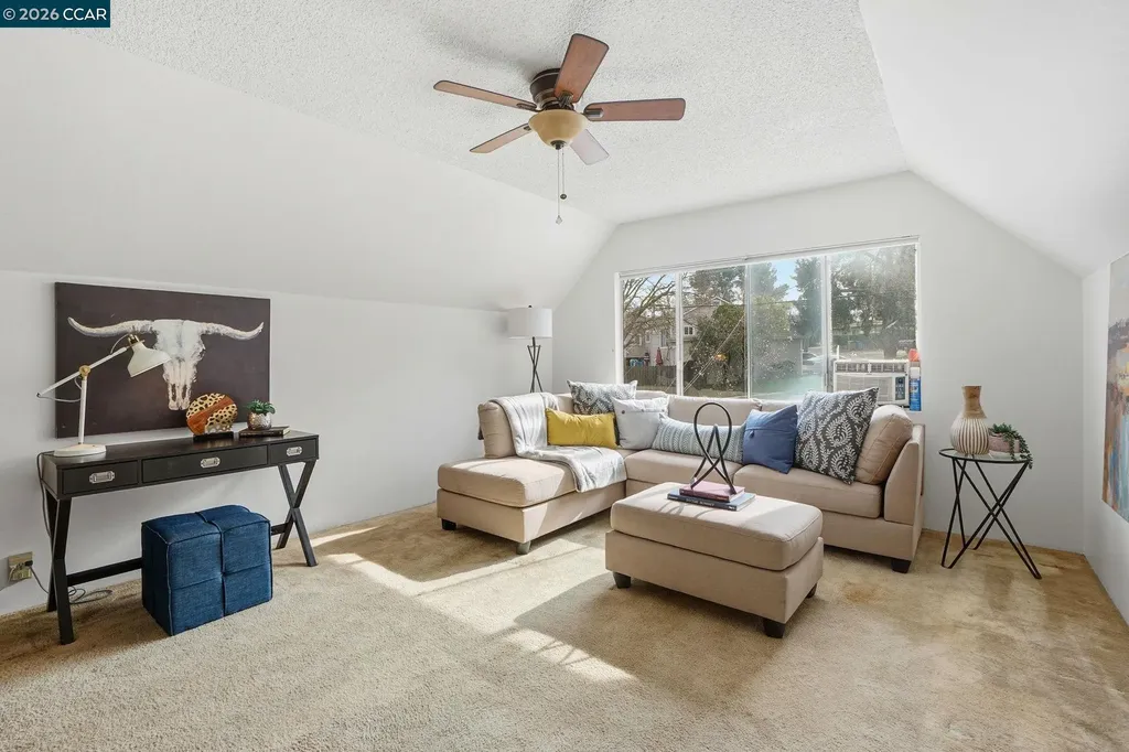 871 Merle Avenue Martinez CA 94553