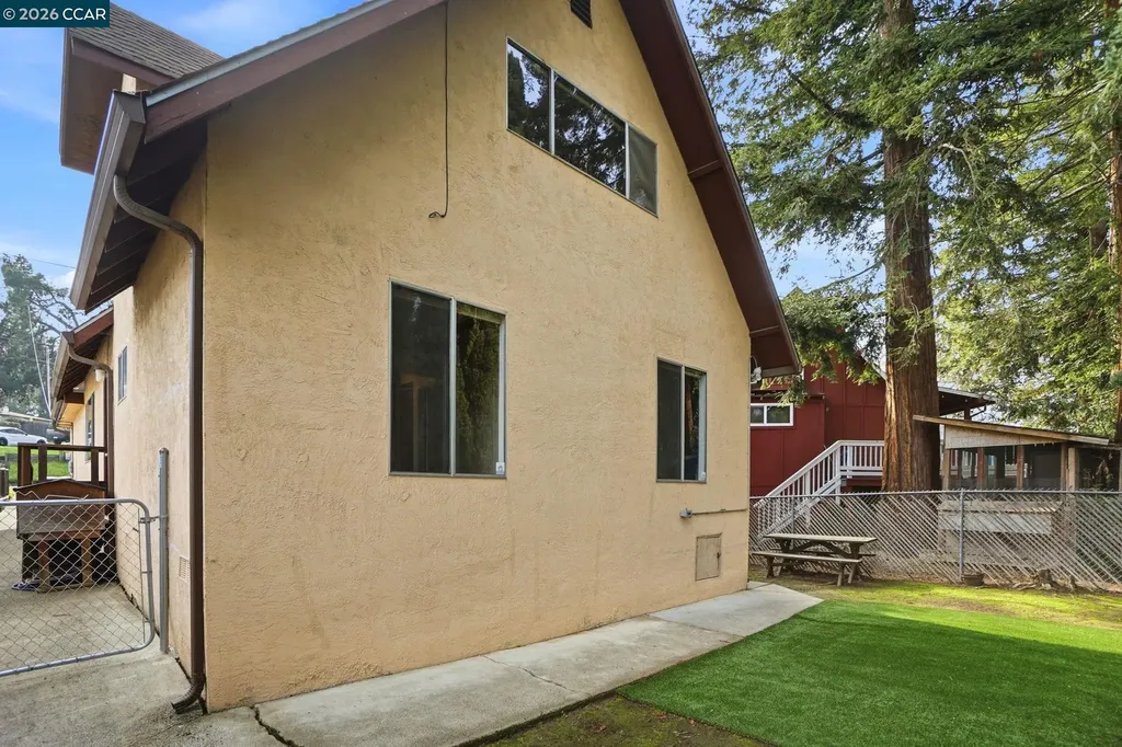 871 Merle Avenue Martinez CA 94553