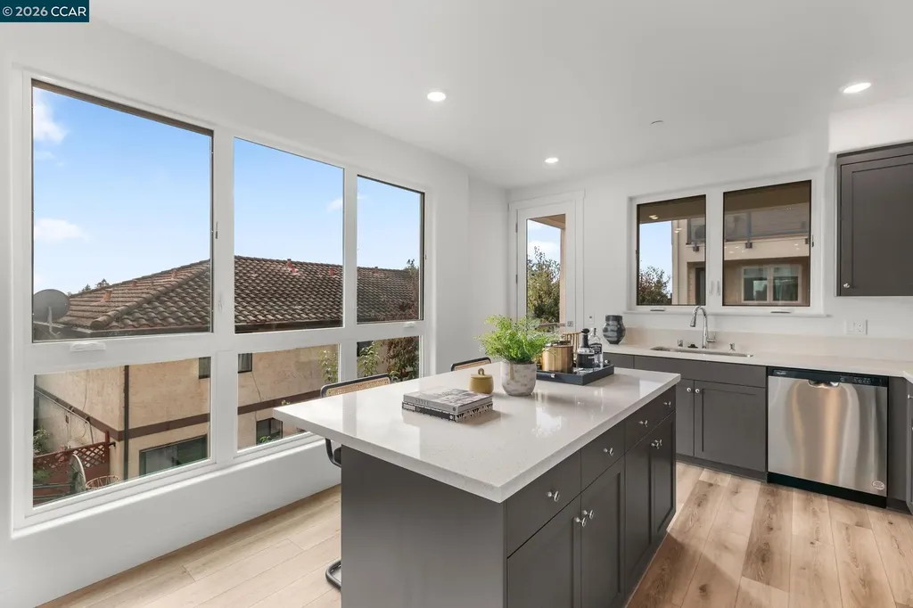 27277 Cosmo Court Hayward CA 94544