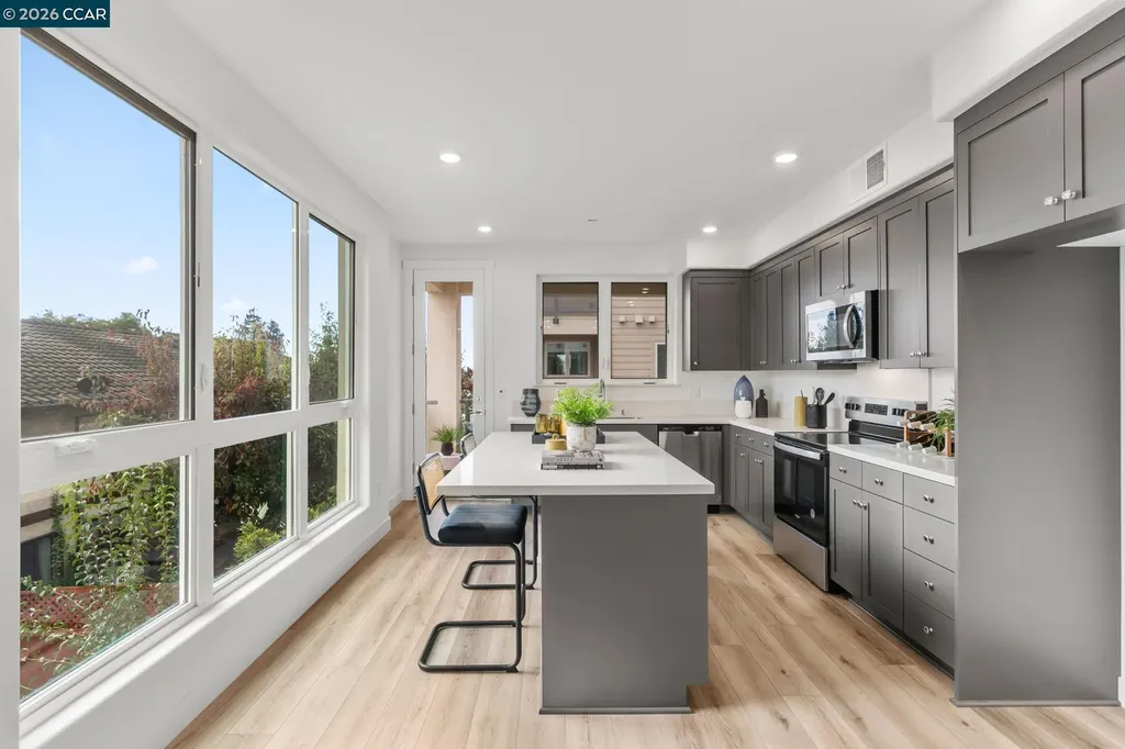 27277 Cosmo Court Hayward CA 94544