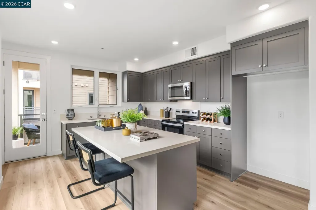 27277 Cosmo Court Hayward CA 94544
