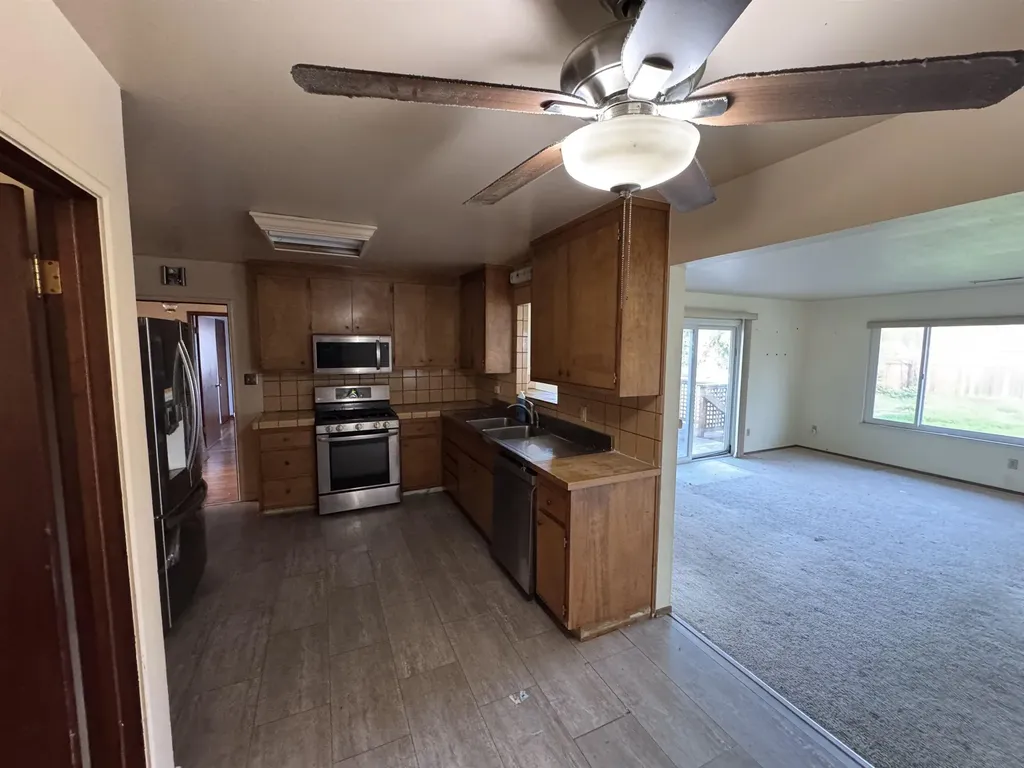 113 Loftus Road Bay Point CA 94565