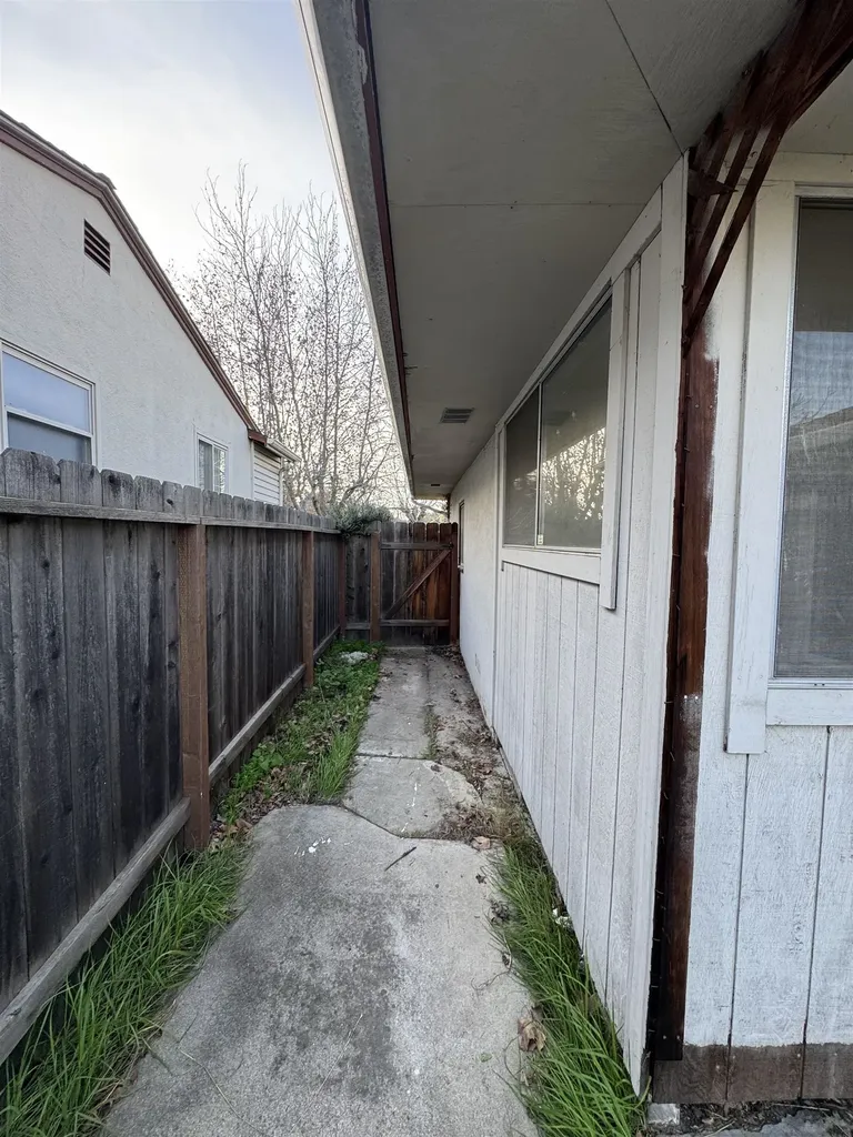 113 Loftus Road Bay Point CA 94565